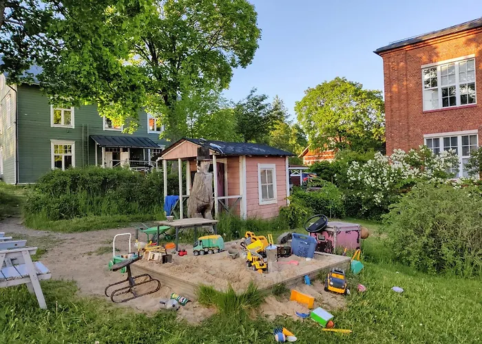 Kulttuurimiljoeoe Jaerven Rannassa